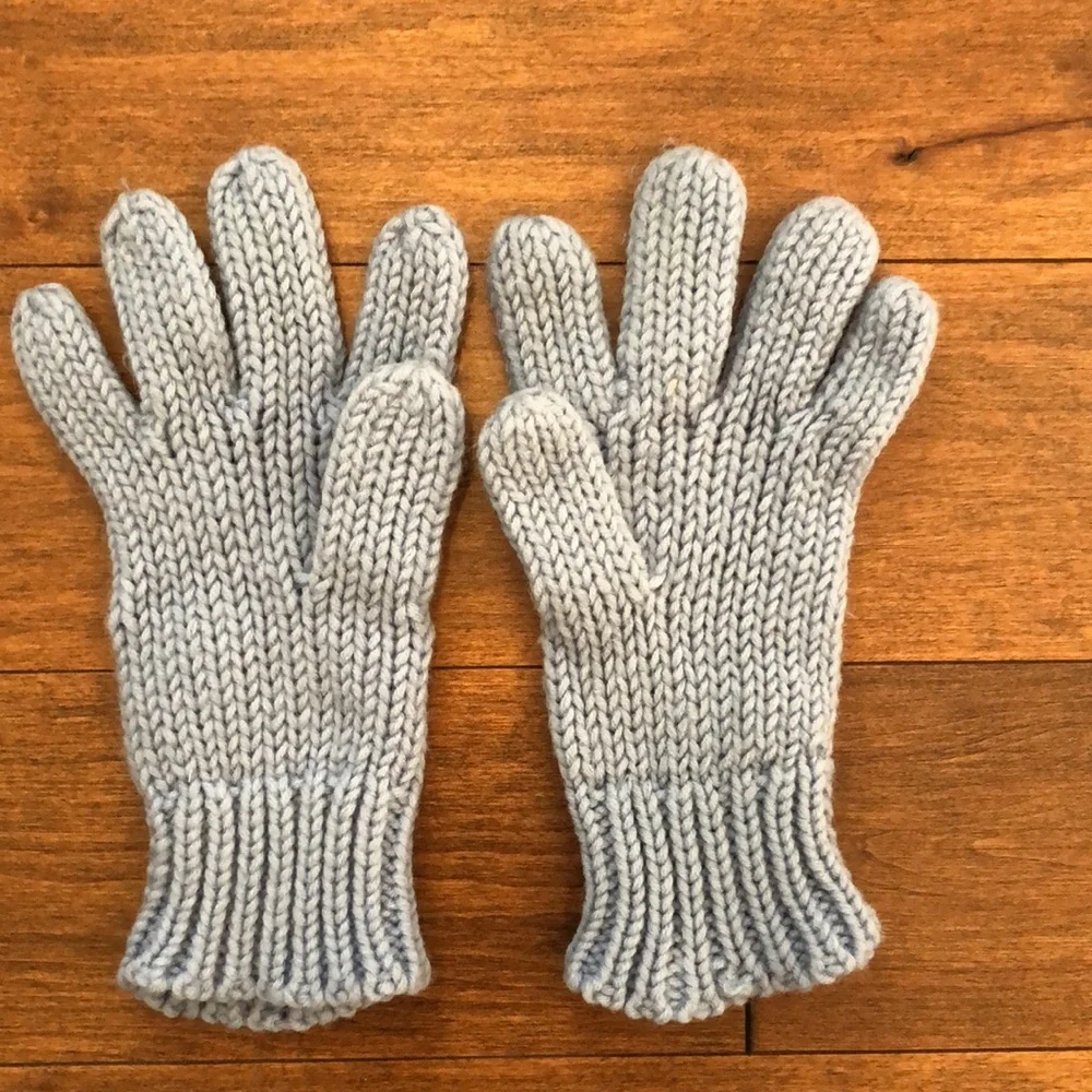 Beautiful baby blue chunky knit gloves that look hand knit oversized